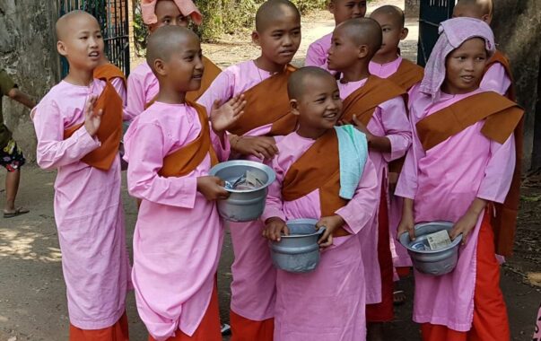 Kinder - Myanmar