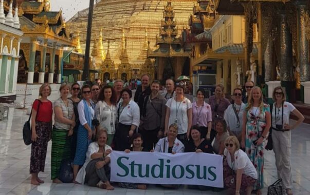 Reisegruppe Shwedagon-Pagode - Myanmar