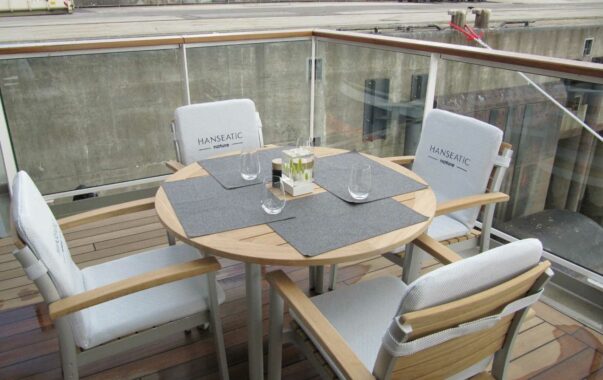 Sitzbereich Restaurant außen - Hanseatic Nature