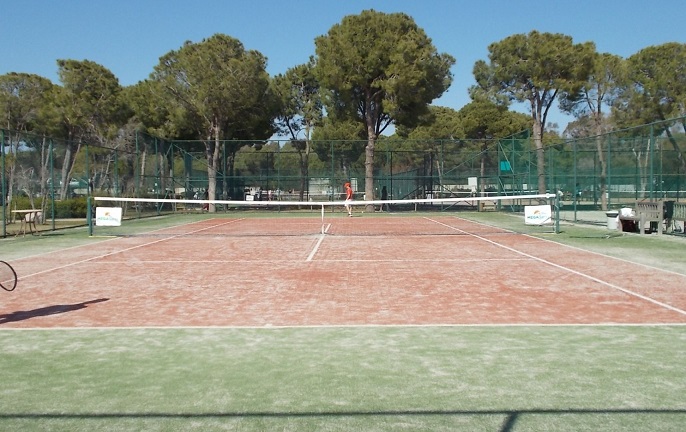 Einer der vielen Tennisplätze im Hotel