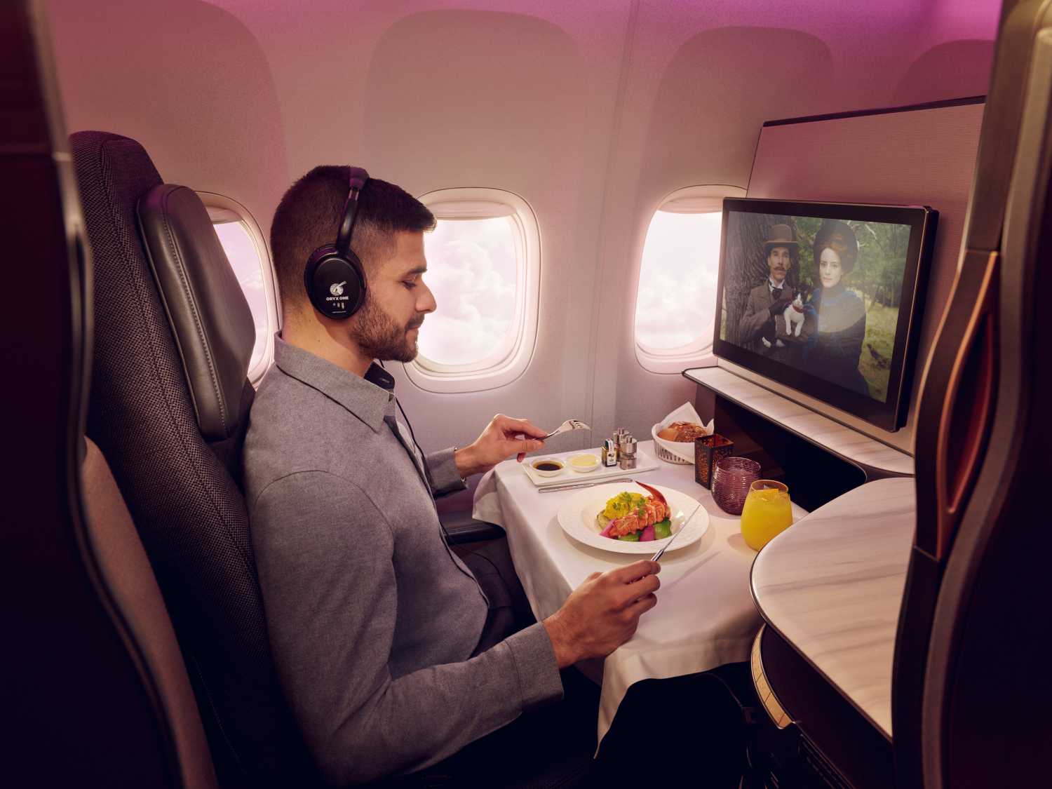 Qatar Airways Qsuite Entertainment & Dining